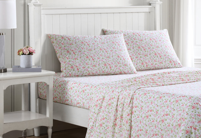 Dorm-ready sheet sets 